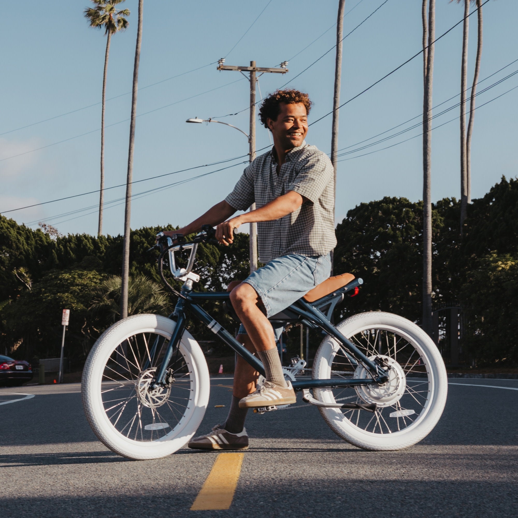 Men's The Standard Crew Cushioned Lightweight Lifestyle Socks